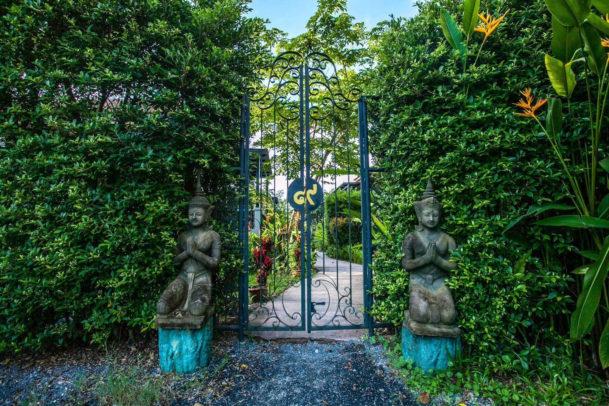 Himaphan Boutique - Sha Extra Resor 3*